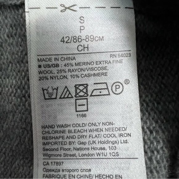 Banana Republic Wool Cashmere Bell Sleeve Cardigan Size S Italian Yarn Sweater - Picture 8 of 9